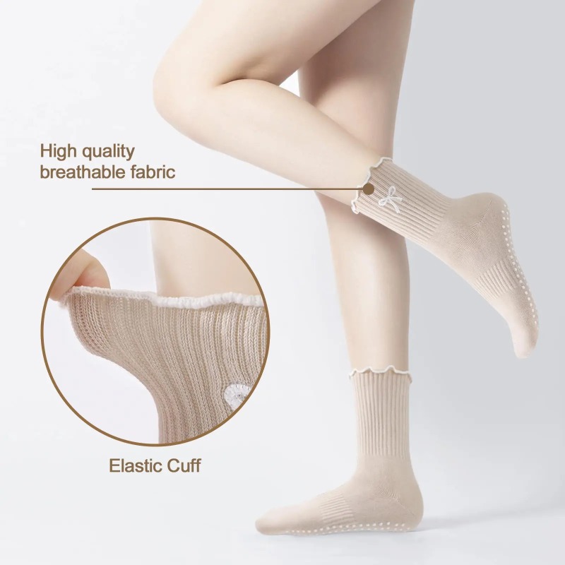 Professional Yoga Socks, Cotto - Pilates & Yoga Unleashed Studio Tuckahoe recension och pris