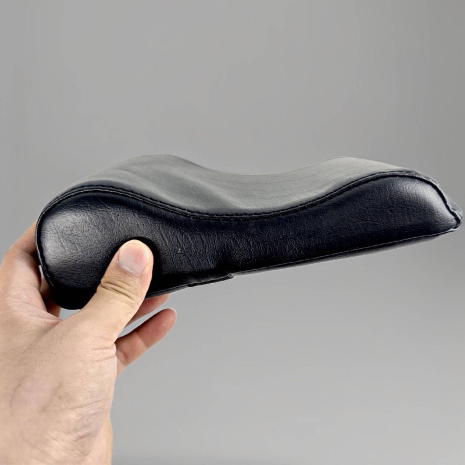 Pilates Bed Neck Pillow Padded - Pilates & Yoga Unleashed Studio Tuckahoe recension och pris