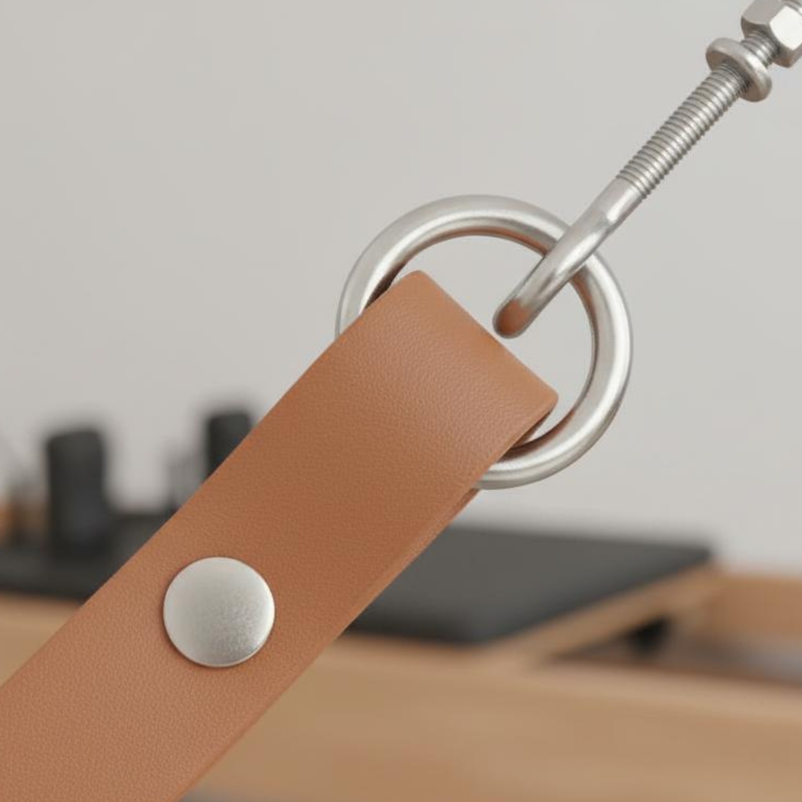 Reformer Double Loop Strap Adj - Pilates & Yoga Unleashed Studio Tuckahoe recension och pris