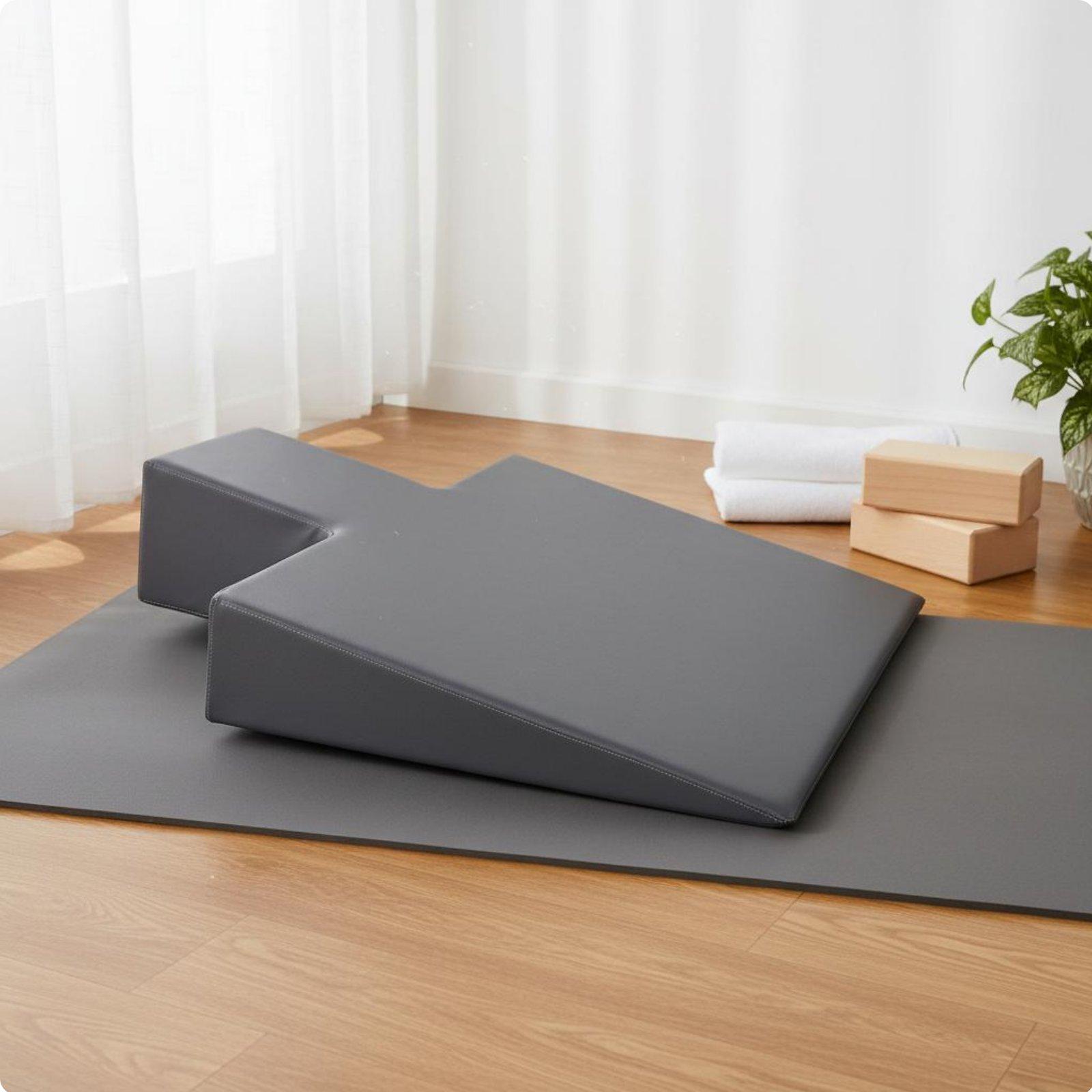 Maternity Support Cushion Dens - Pilates & Yoga Unleashed Studio Tuckahoe recension och pris